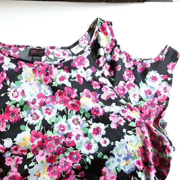 Torrid Open Shoulder Floral Top Blouse Plus 22/24 - Picture 6 of 7